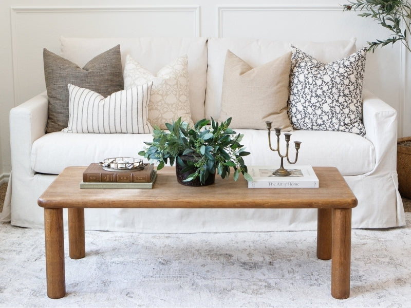 How to Style Throw Pillows Like a Pro