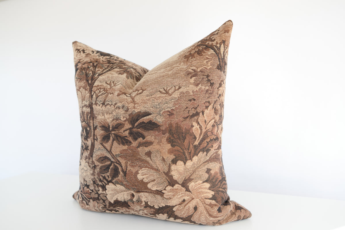 Finnegan Pillow Cover