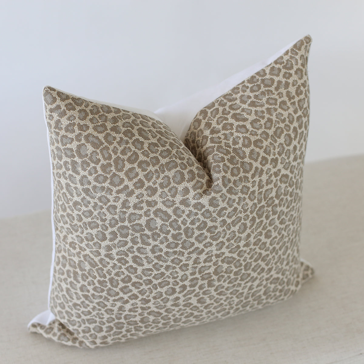 Cheetah Dark Pillow Cover