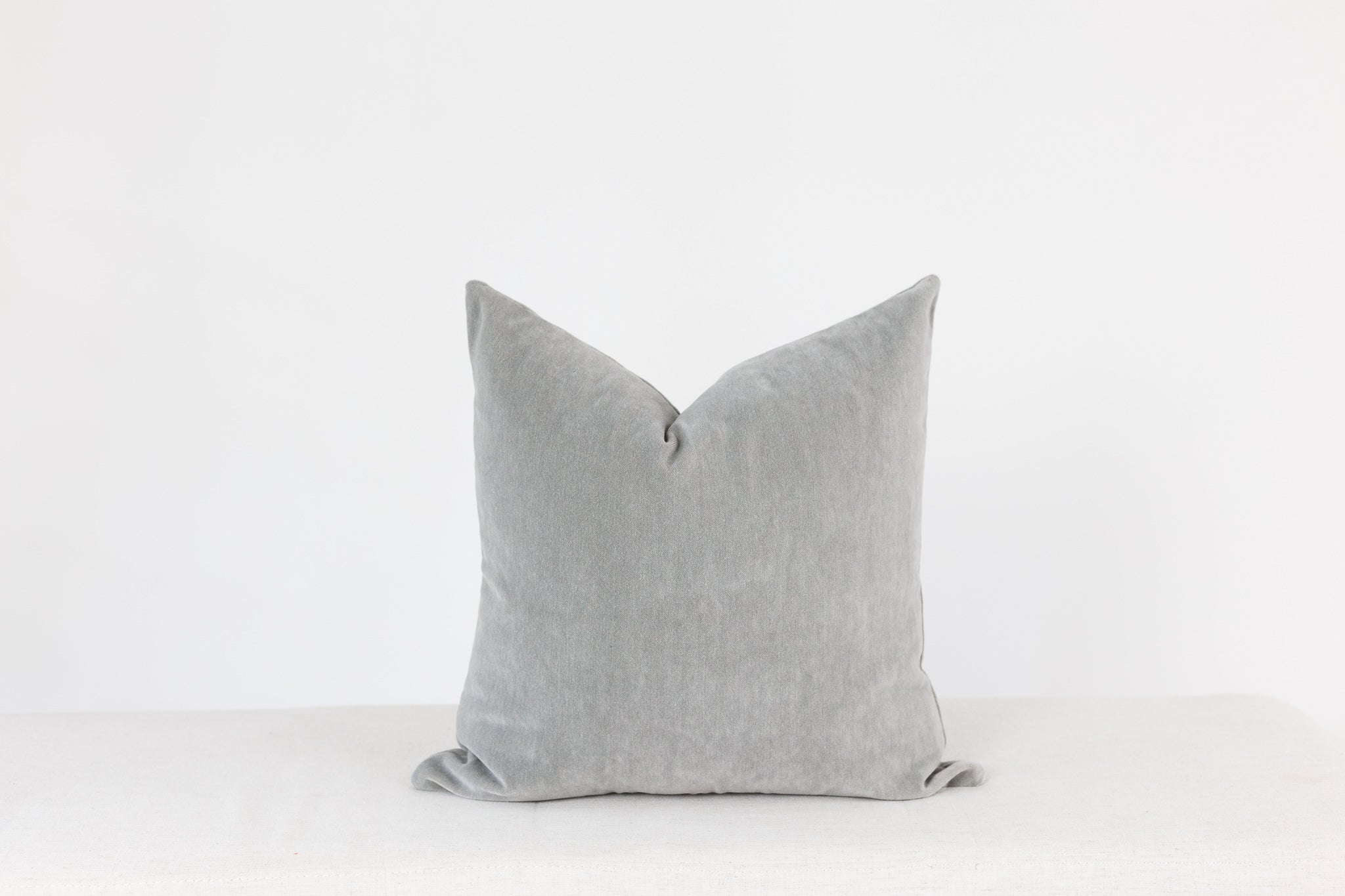 Gray pillow cover deals