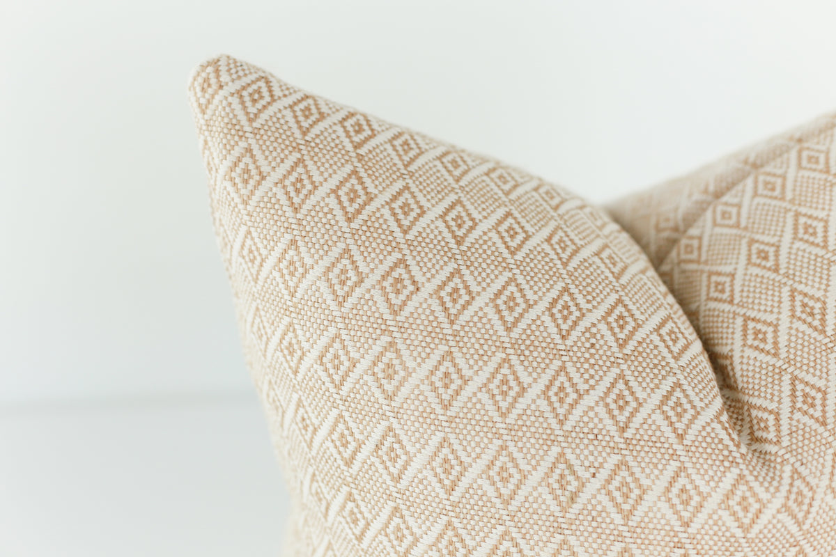 Tully Pillow Cover